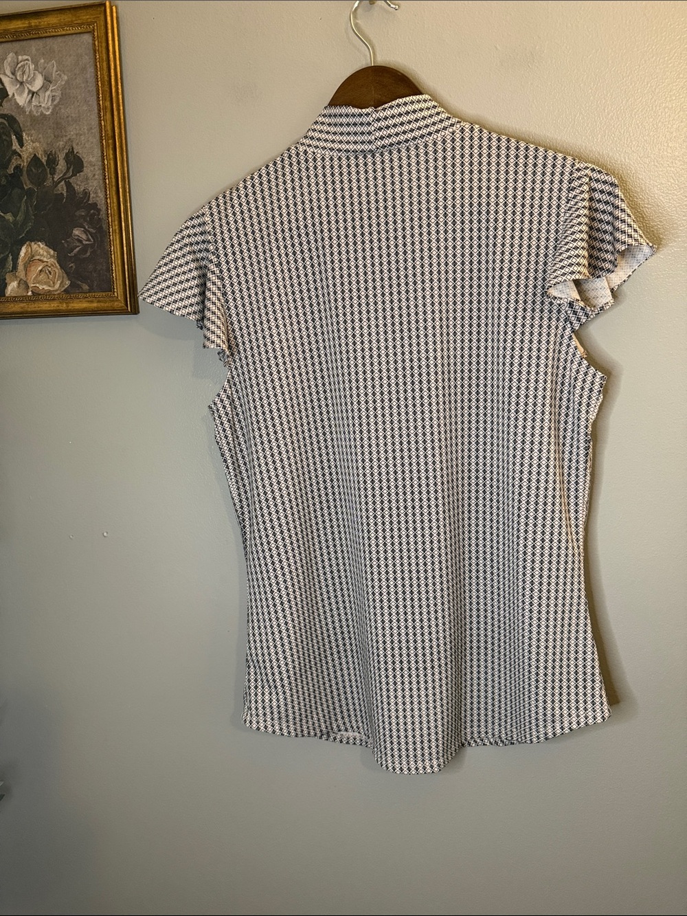 Adrianna Papell M Tie Neck Geometric Flutter Sleeve Blouse Black Cream - Picture 7 of 8